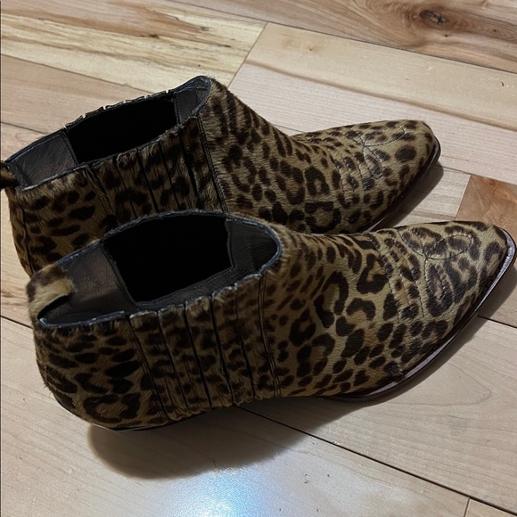 Buttero Leopard Print Ankle Booties - Picture 16 of 17